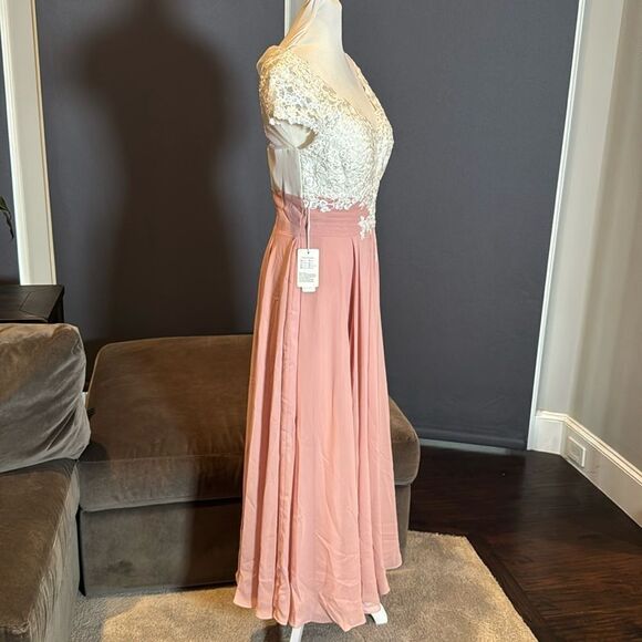 Women’s Ivory Lace Top Pink Chiffon V-Neck Cap Sleeves Formal Dress Size 4 NWT - Picture 3 of 11